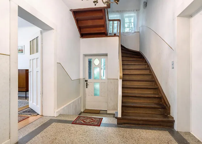 Casa vacanze Grosszuegiges Mit Wald *